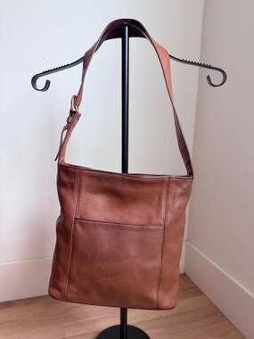 VTG Coach Bucket Bag Tan Glove Tanned Cowhide Made in USA Legacy Leather